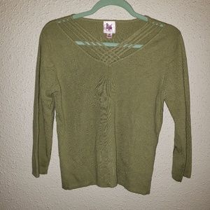 Green long sleeve top